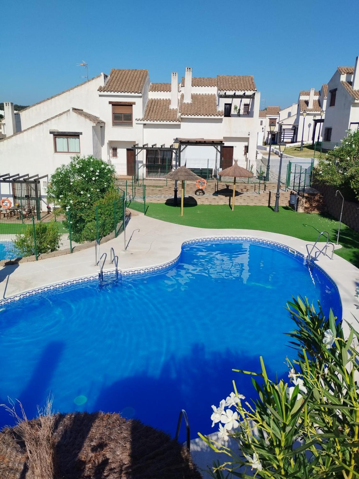 Suite En Sierramagna, Piscina Abierta El Ronquillo Esterno foto